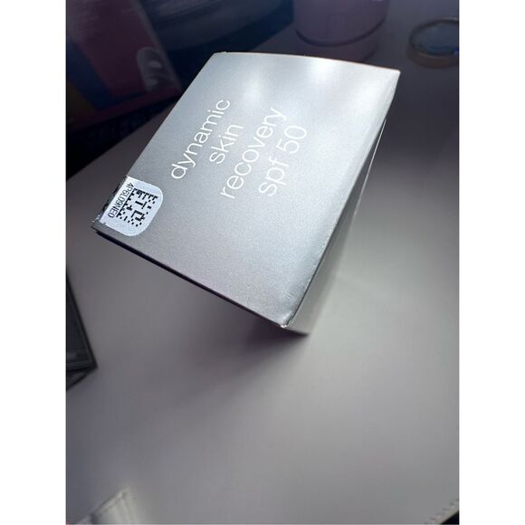 Dermalogica dynamic skin recovery spf50 moisturizer 1.7 fl Oz 50ml - Picture 5 of 7